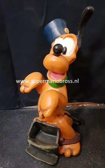 Walt Disney Pluto als Postbode Figurine Rare Boxed pluto with